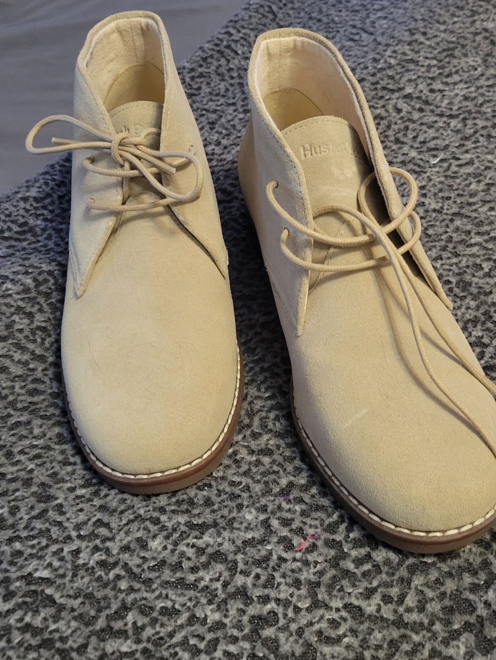 Ladies sz 7 Hush Puppies Boots in Light Beige Suede
